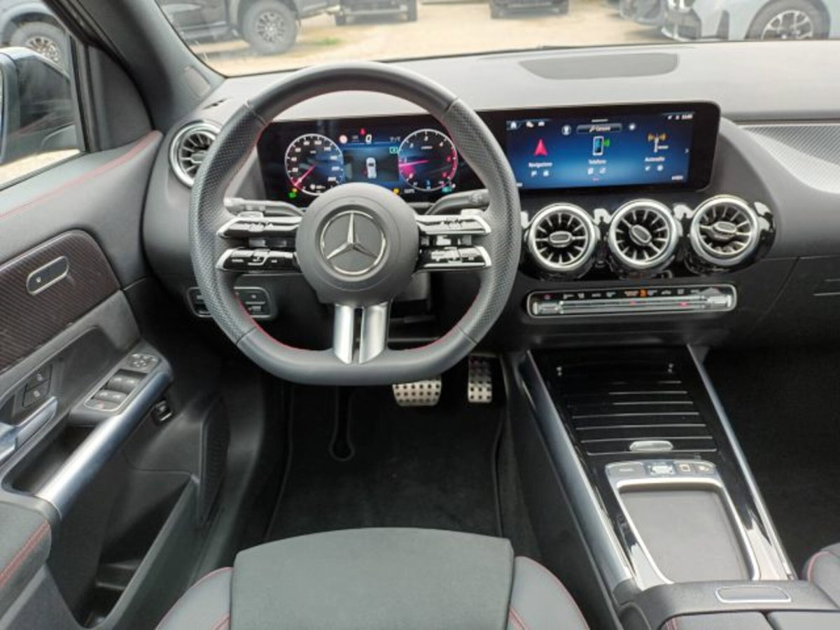 Mercedes-Benz GLA SUV 200 d AMG Line Premium Plus 4matic auto (13)