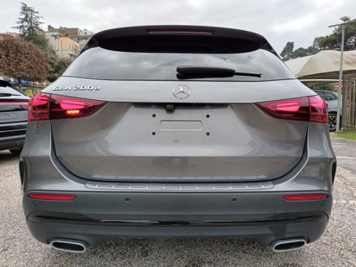 Mercedes-Benz GLA SUV 200 d AMG Line Premium Plus 4matic auto (5)