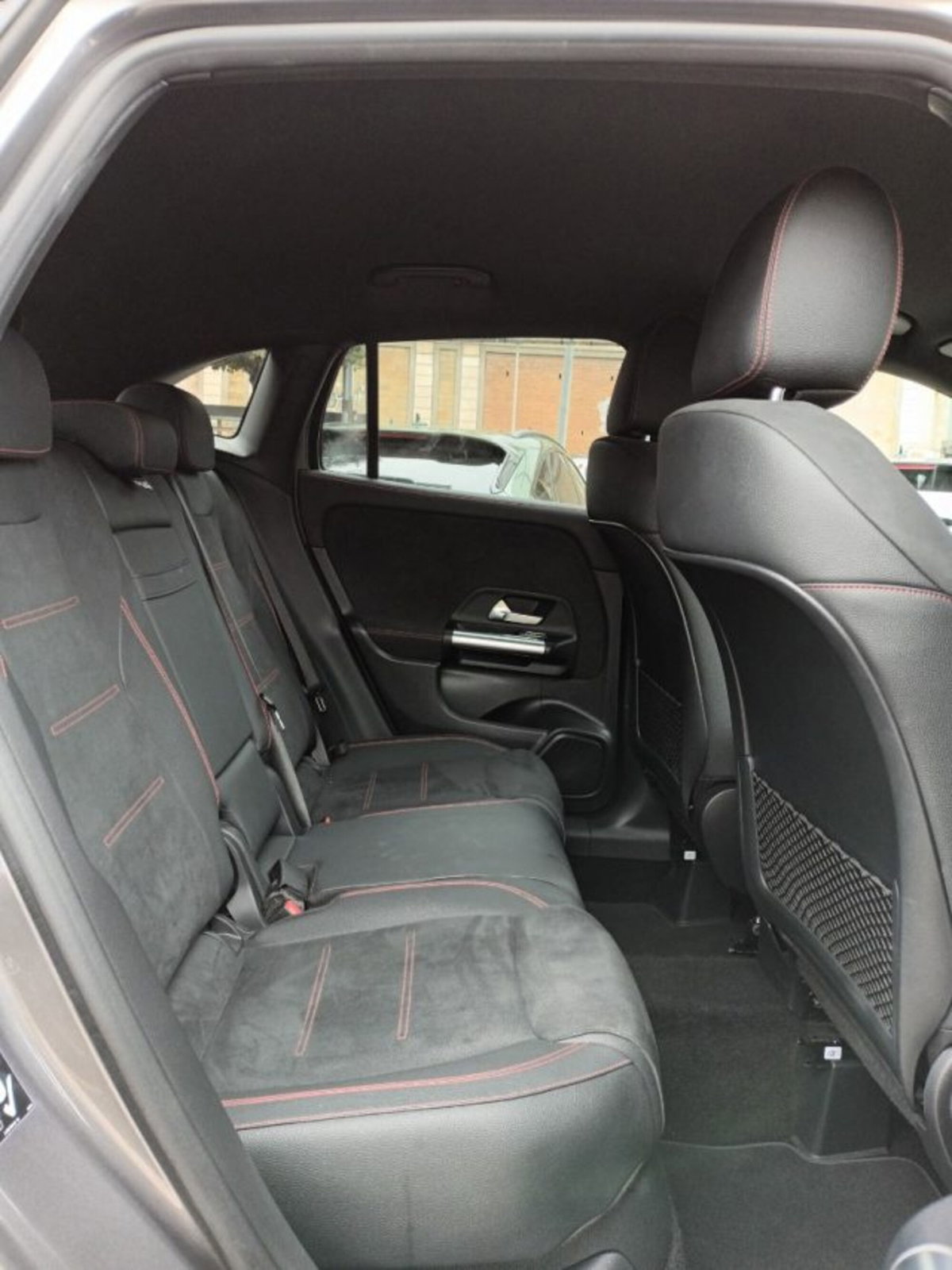 Mercedes-Benz GLA SUV 200 d AMG Line Premium Plus 4matic auto (9)