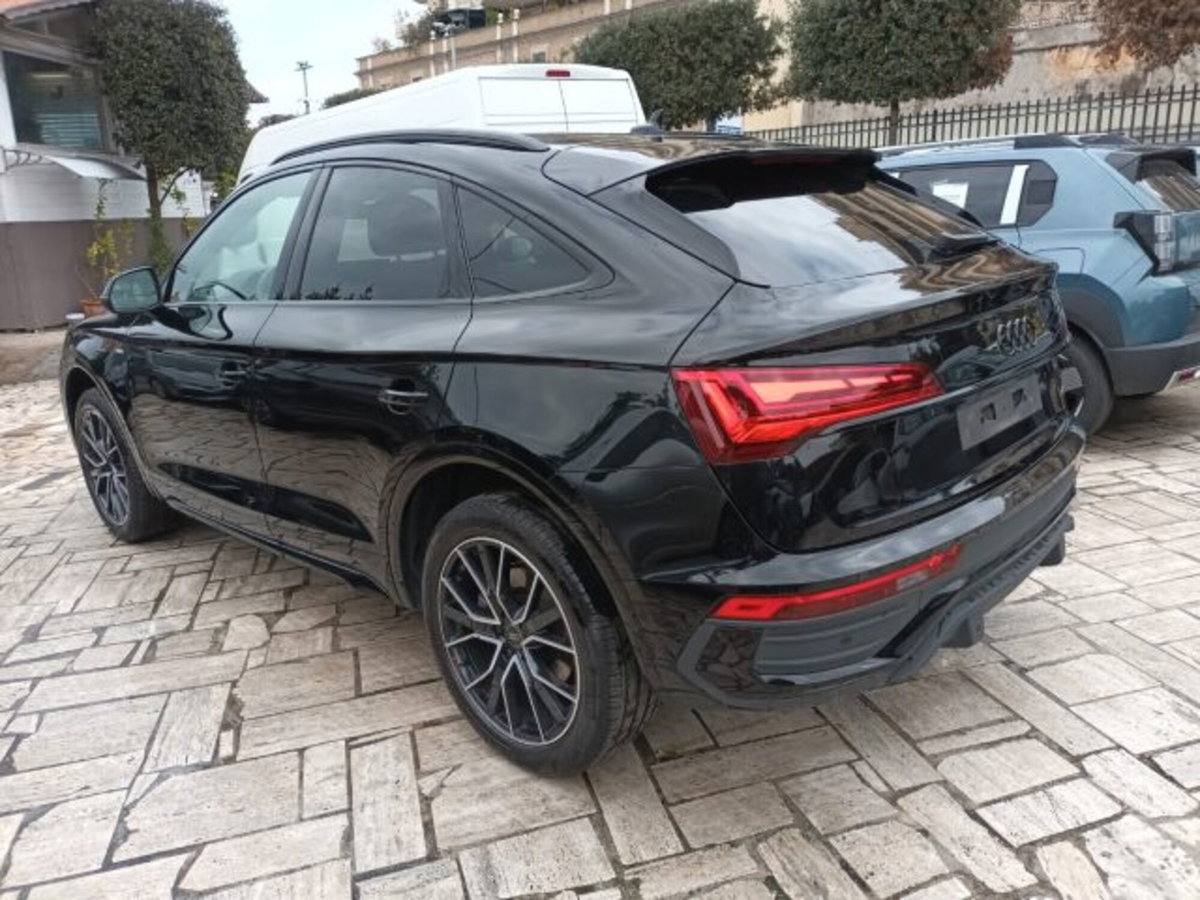 Audi Q5 Sportback Sportback 40 2.0 tdi mhev 12V quattro s-tronic (3)
