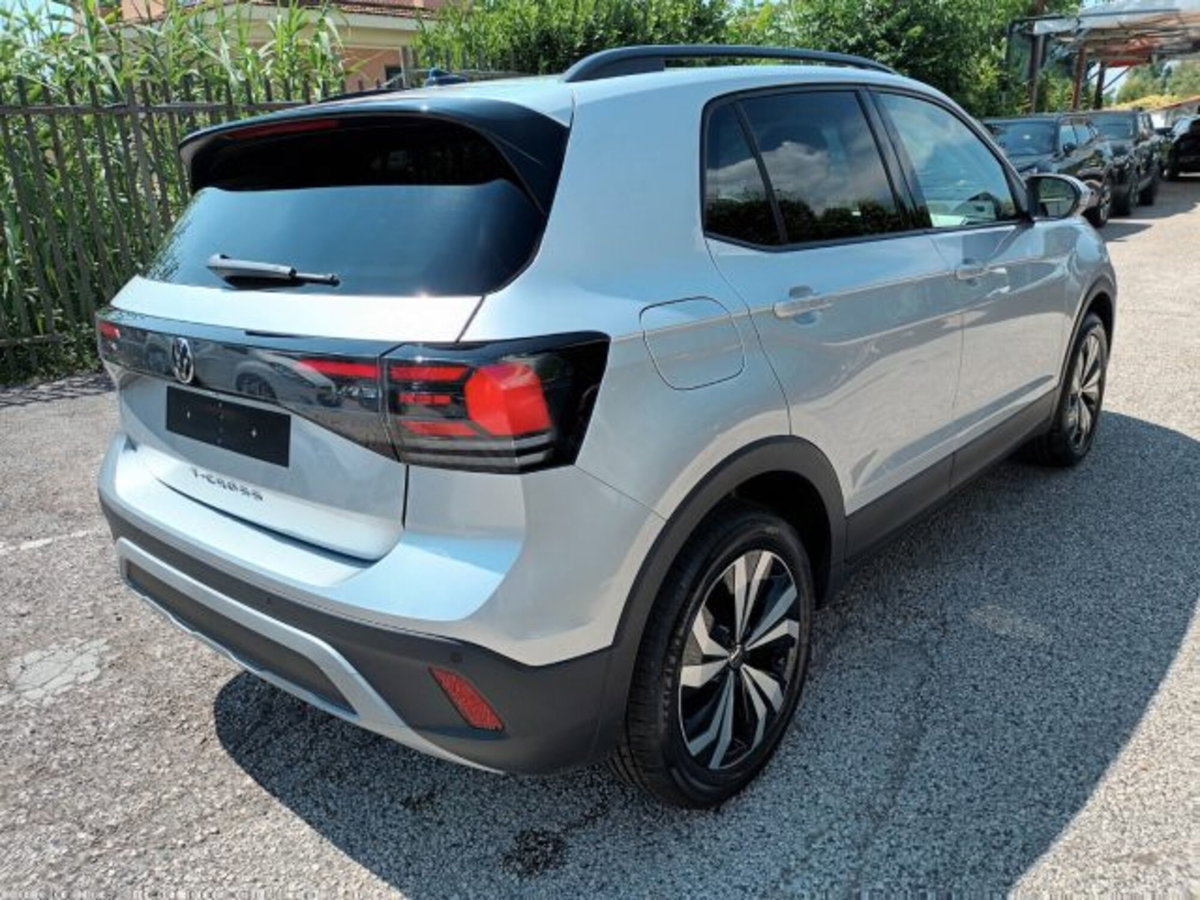 Volkswagen T-Cross 1.0 TSI Sport (6)