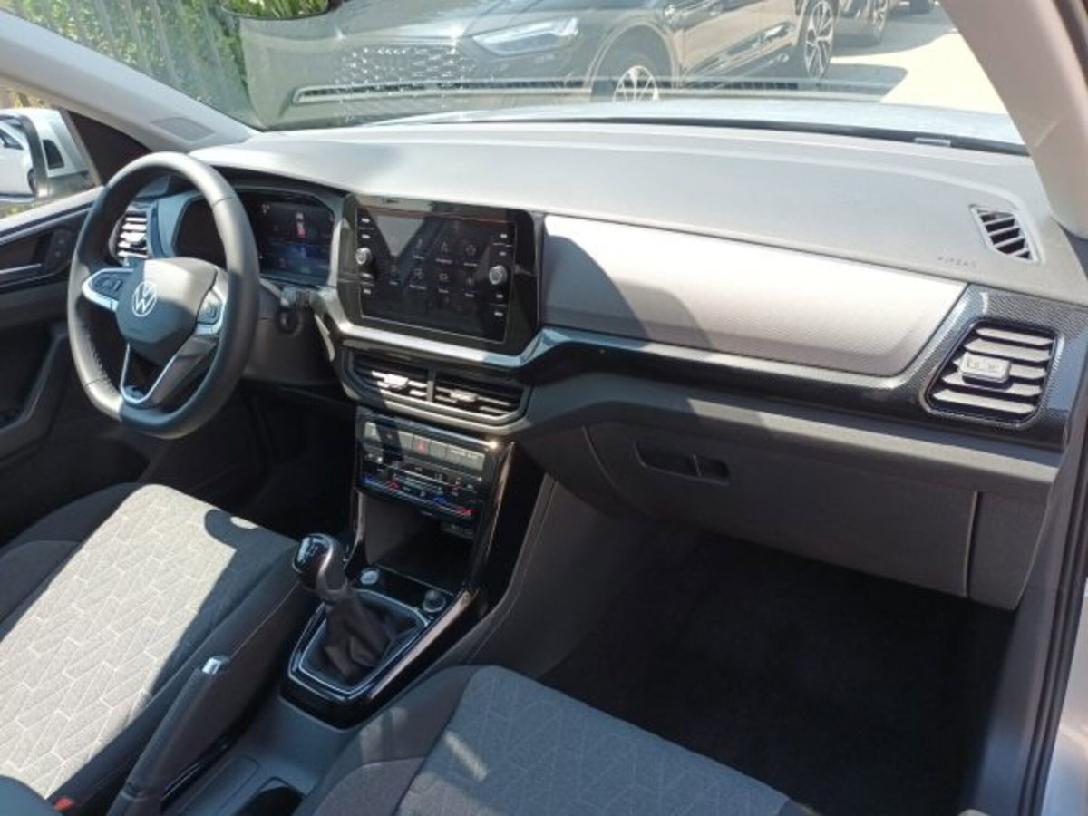 Volkswagen T-Cross 1.0 TSI Sport (9)