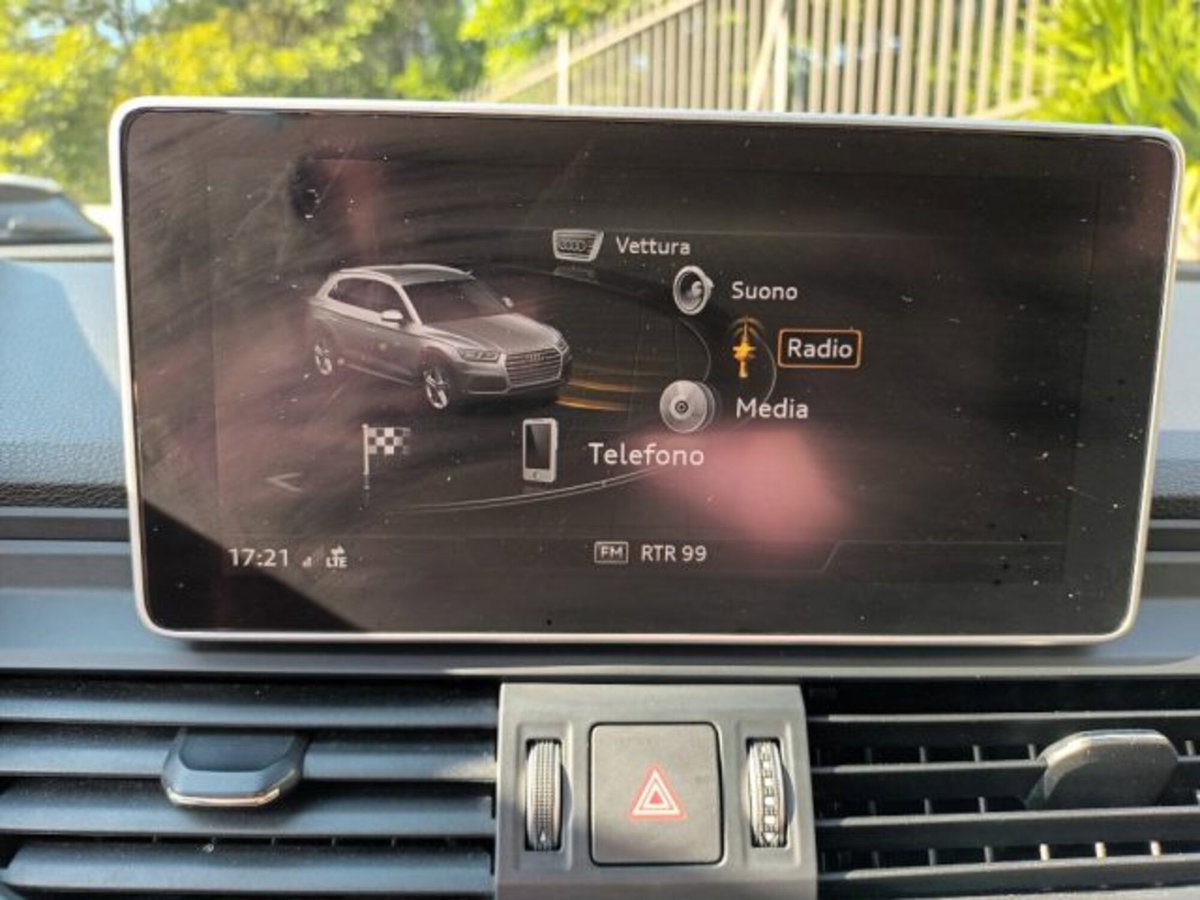 Audi Q5 2.0 TDI 190 CV quattro S tronic Business Sport (11)