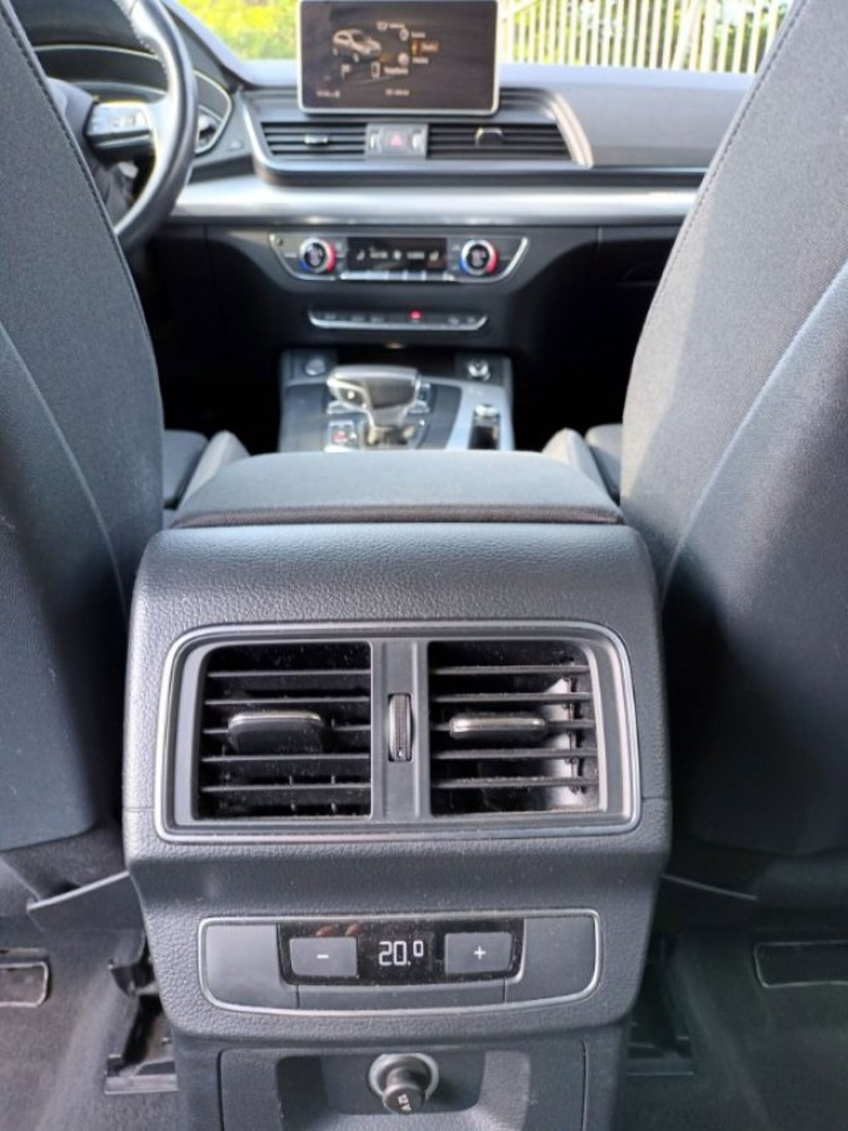 Audi Q5 2.0 TDI 190 CV quattro S tronic Business Sport (7)