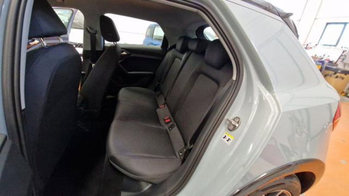 Audi A1 allstreet allstreet 30 TFSI S tronic Identity Contrast (14)