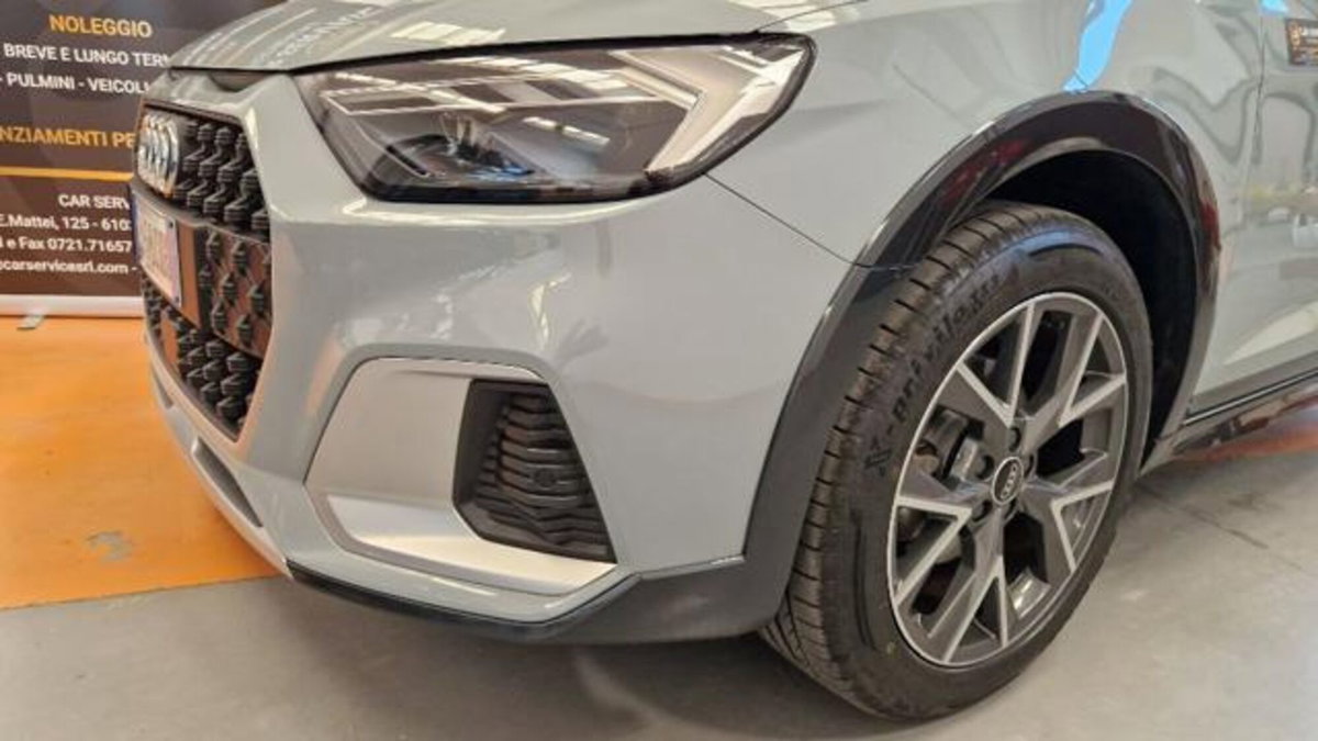 Audi A1 allstreet allstreet 30 TFSI S tronic Identity Contrast (4)
