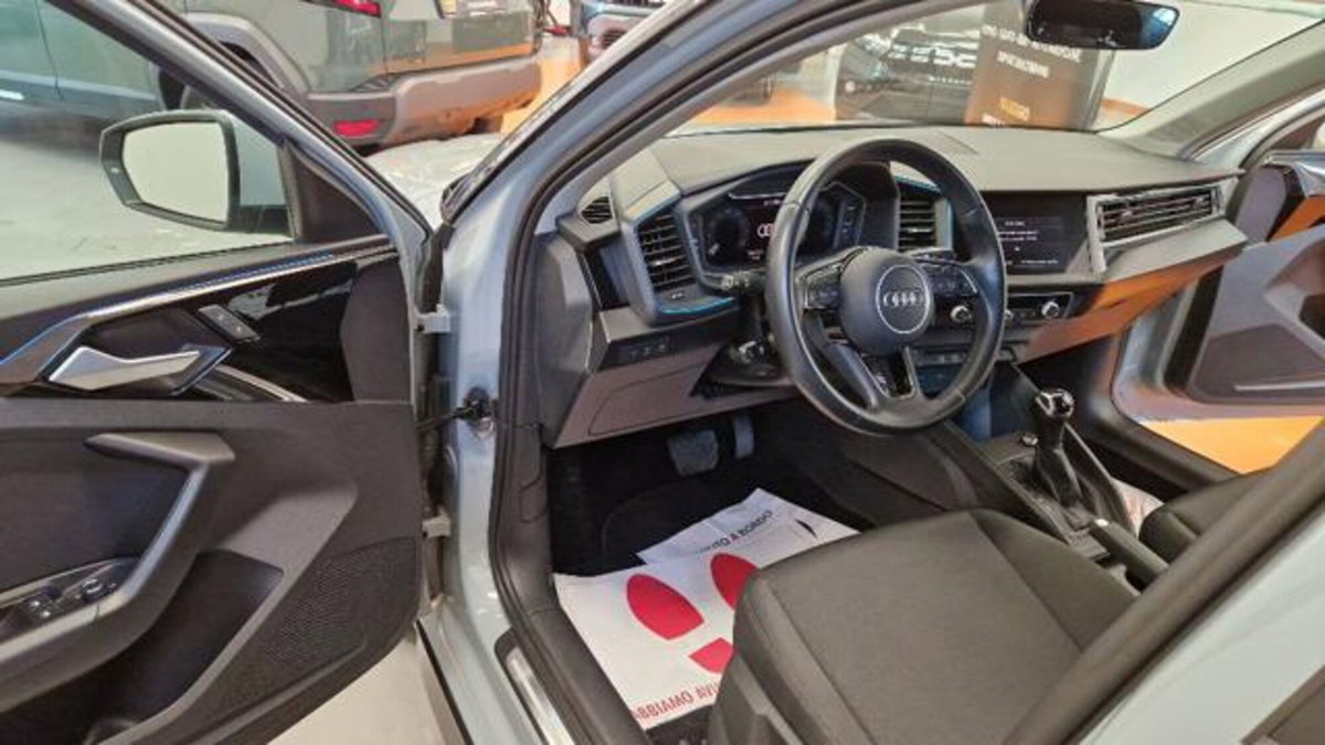 Audi A1 allstreet allstreet 30 TFSI S tronic Identity Contrast (5)