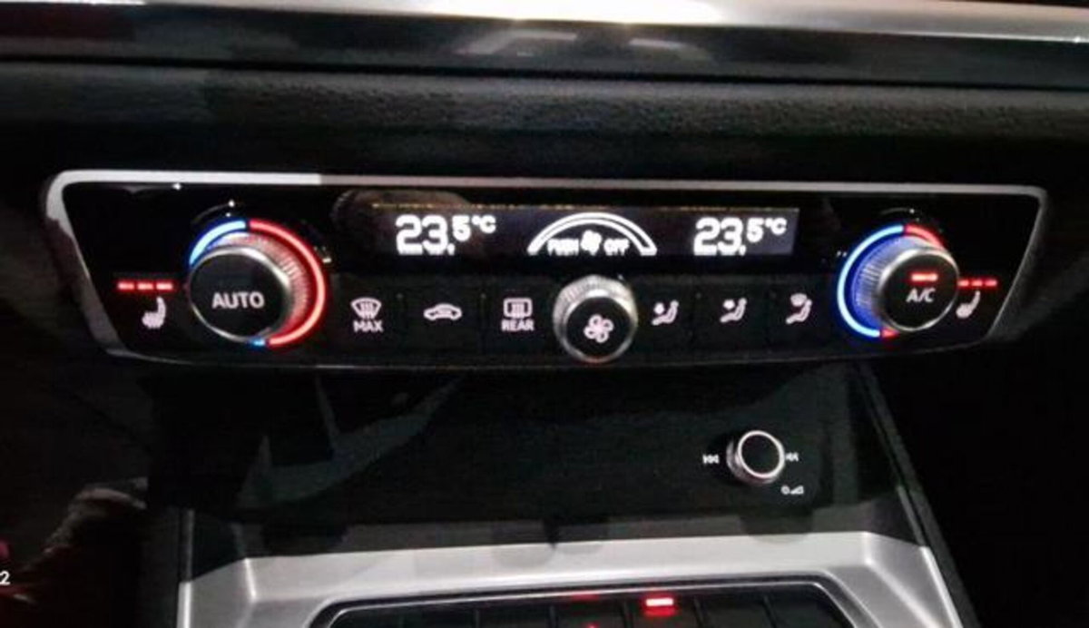 Audi Q3 35 TFSI S tronic Business Advanced (16)