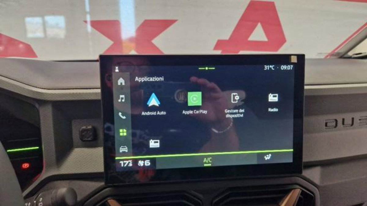 Dacia Duster 1.2 hybrid-G Extreme 4x4 150cv auto (20)
