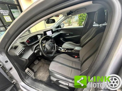 Peugeot 208 50 kWh Allure (2)
