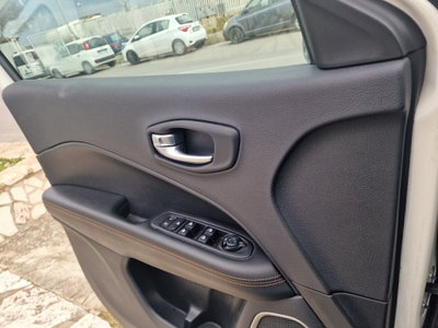 Jeep Compass 2.0 Multijet II 4WD Limited (14)