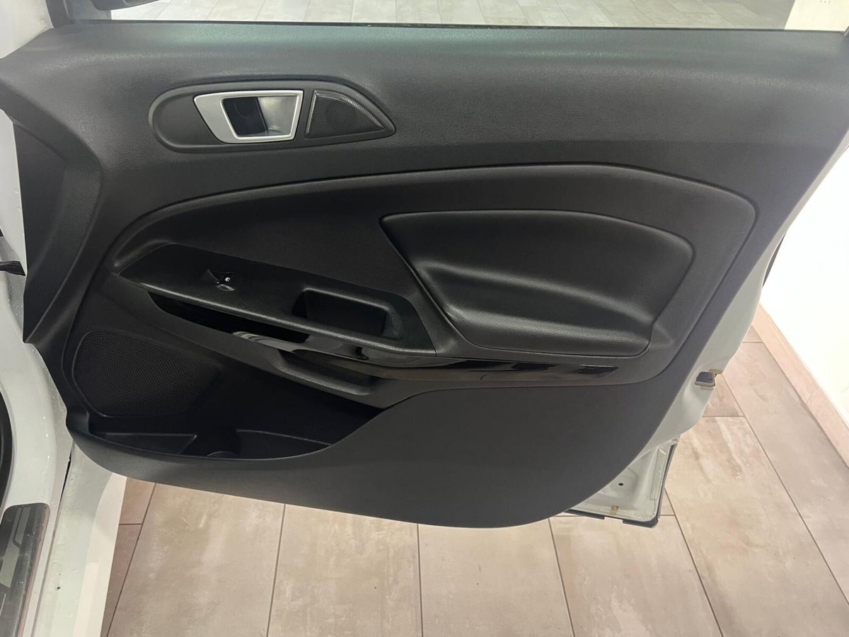 Ford EcoSport 1.5 TDCi 100 CV Start&Stop ST-Line (11)