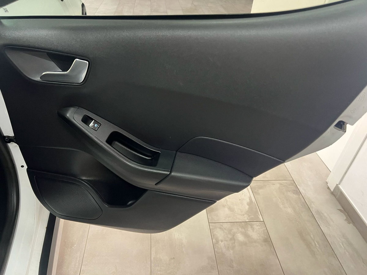 Ford Fiesta Active 1.0 Ecoboost 100 CV (20)