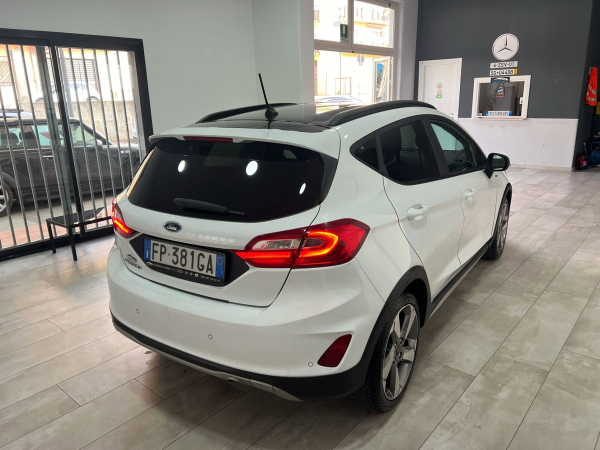 Ford Fiesta Active 1.0 Ecoboost 100 CV (5)