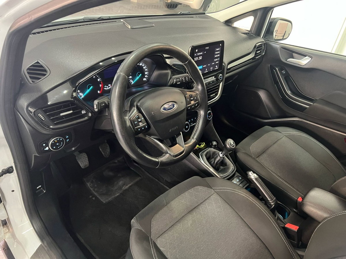 Ford Fiesta Active 1.0 Ecoboost 100 CV (9)