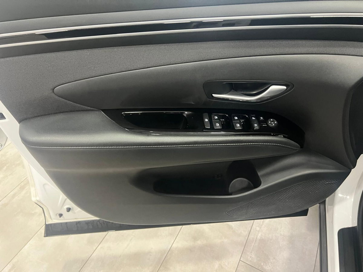 Hyundai Tucson 1.6 crdi 48V Exellence 2wd dct (12)