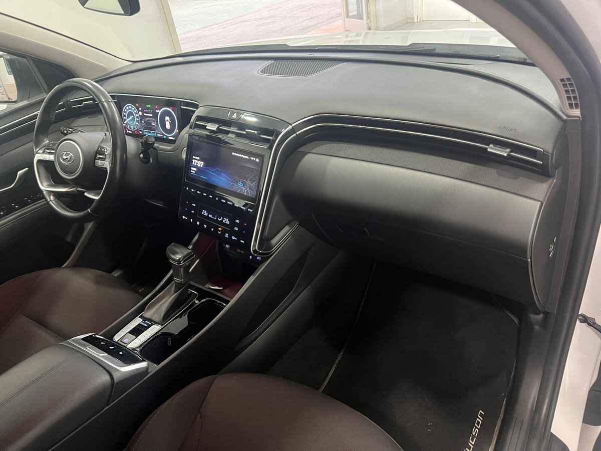 Hyundai Tucson 1.6 crdi 48V Exellence 2wd dct (16)
