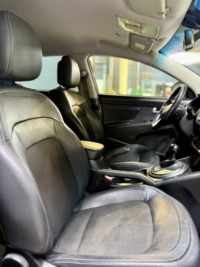 Kia Sportage 2.0 CRDI VGT 184CV AWD R (18)