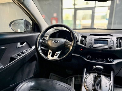Kia Sportage 2.0 CRDI VGT 184CV AWD R (20)