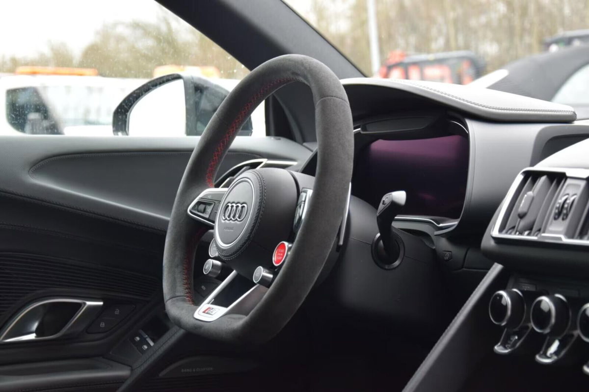 Audi R8 Cabrio Spyder 5.2 V10 performance rwd 570cv s tronic (4)