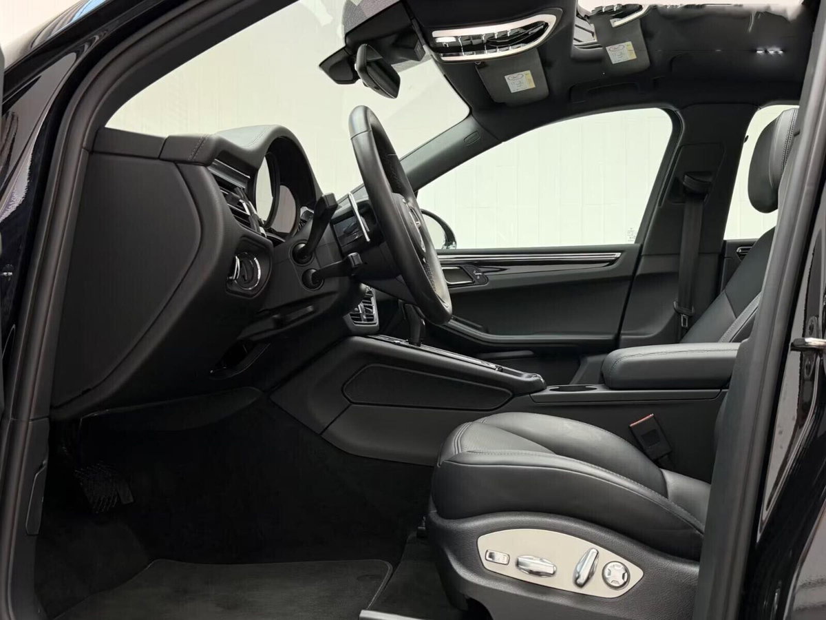 Porsche Macan 2.0 (12)