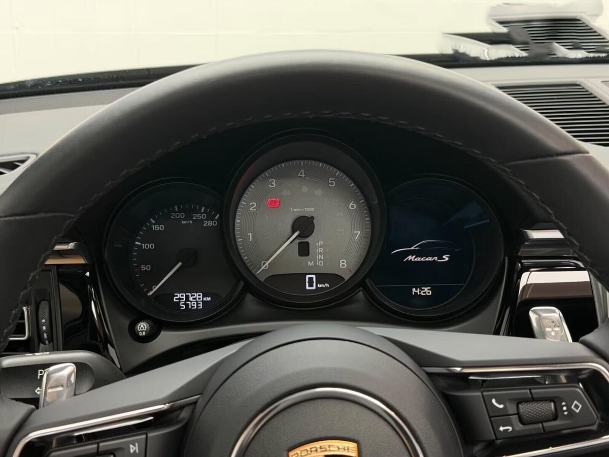Porsche Macan 2.0 (9)