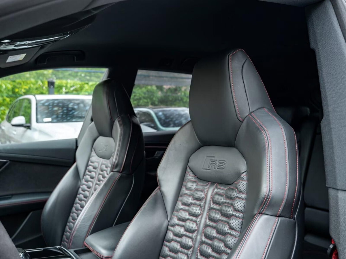 Audi RS Q8 Q8 4.0 mhev quattro tiptronic (9)