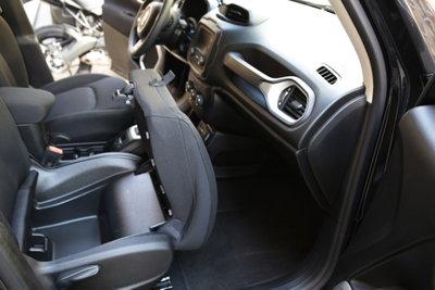 Jeep Renegade 1.3 T4 DDCT Longitude (15)