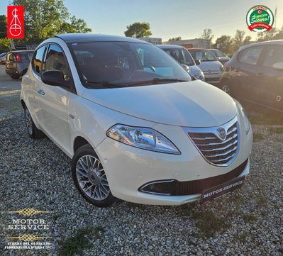 Lancia Ypsilon 1.2 69 CV 5 porte Platinum (12)