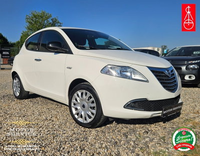 Lancia Ypsilon 1.2 69 CV 5 porte Gold (3)
