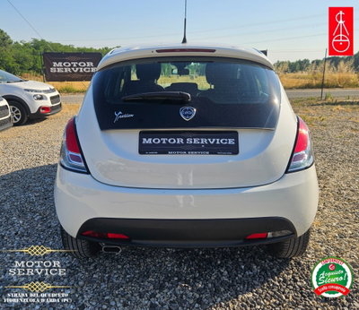 Lancia Ypsilon 1.2 69 CV 5 porte Gold (5)