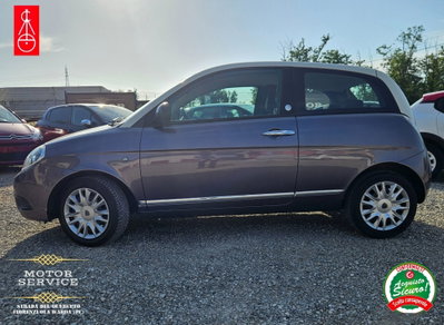 Lancia Ypsilon 1.2 69 CV Diva (12)