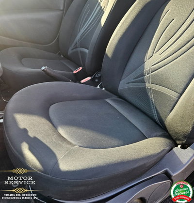 Lancia Ypsilon 1.2 69 CV Diva (4)
