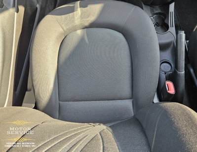 Lancia Ypsilon 1.2 69 CV Diva (8)