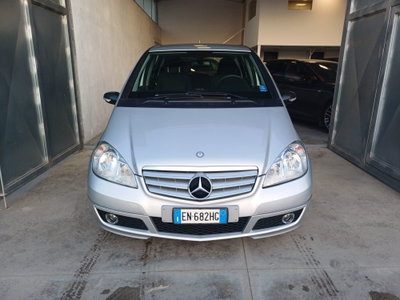 Mercedes-Benz Classe A 160 CDI BlueEFFICIENCY Coupé Premium (5)