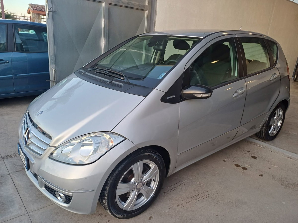 Mercedes-Benz Classe A 160 CDI BlueEFFICIENCY Coupé Premium