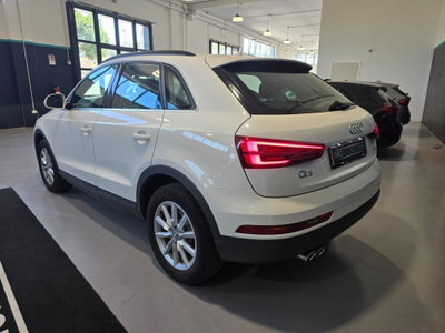 Audi Q3 2.0 TDI 120 CV Business (7)