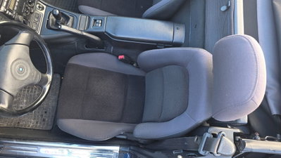 Mazda MX-5 1.6i 16V cat (16)