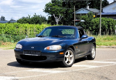 Mazda MX-5 1.6i 16V cat (6)