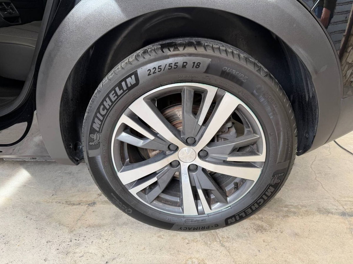 Peugeot 3008 BlueHDi 130 S&S EAT8 Allure Pack (11)