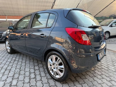 Opel Corsa 1.2 5 porte Cosmo (3)