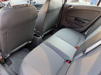 Opel Corsa 1.2 5 porte Cosmo (7)