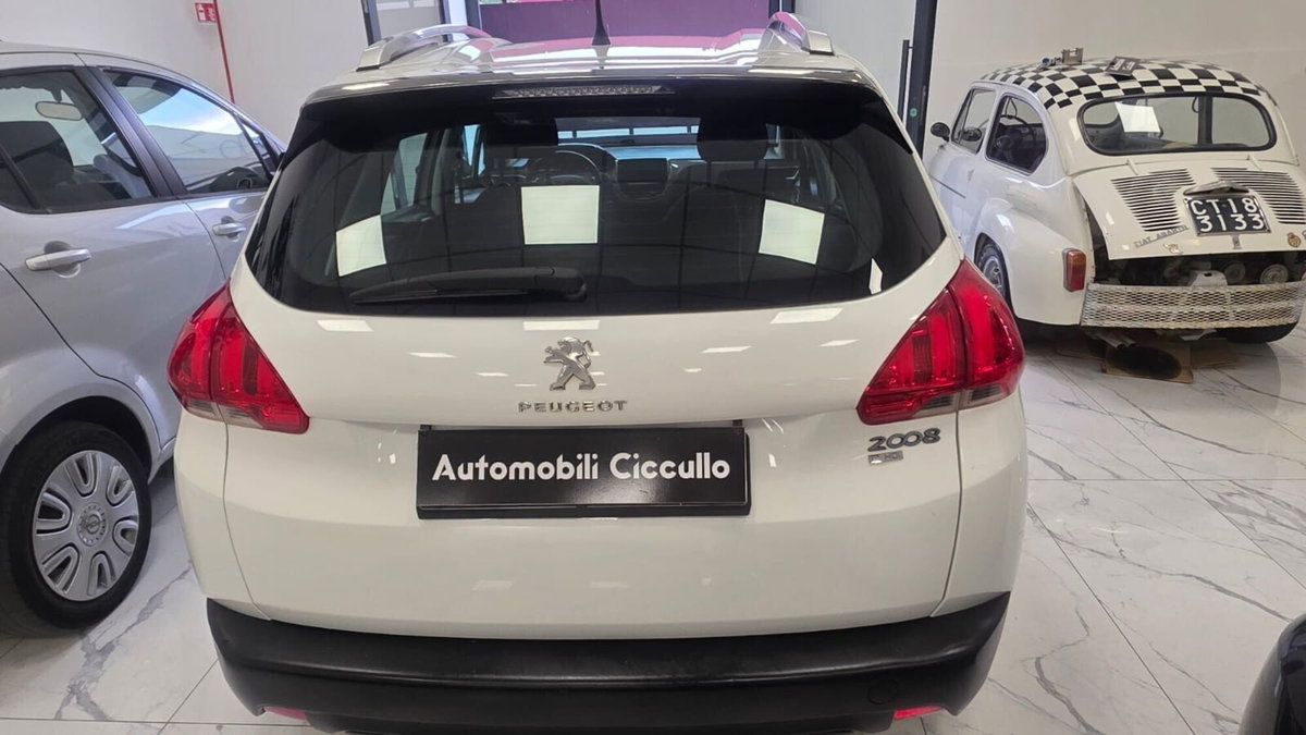 Peugeot 2008 e-HDi 92 CV Stop&Start robotizzato Allure (5)