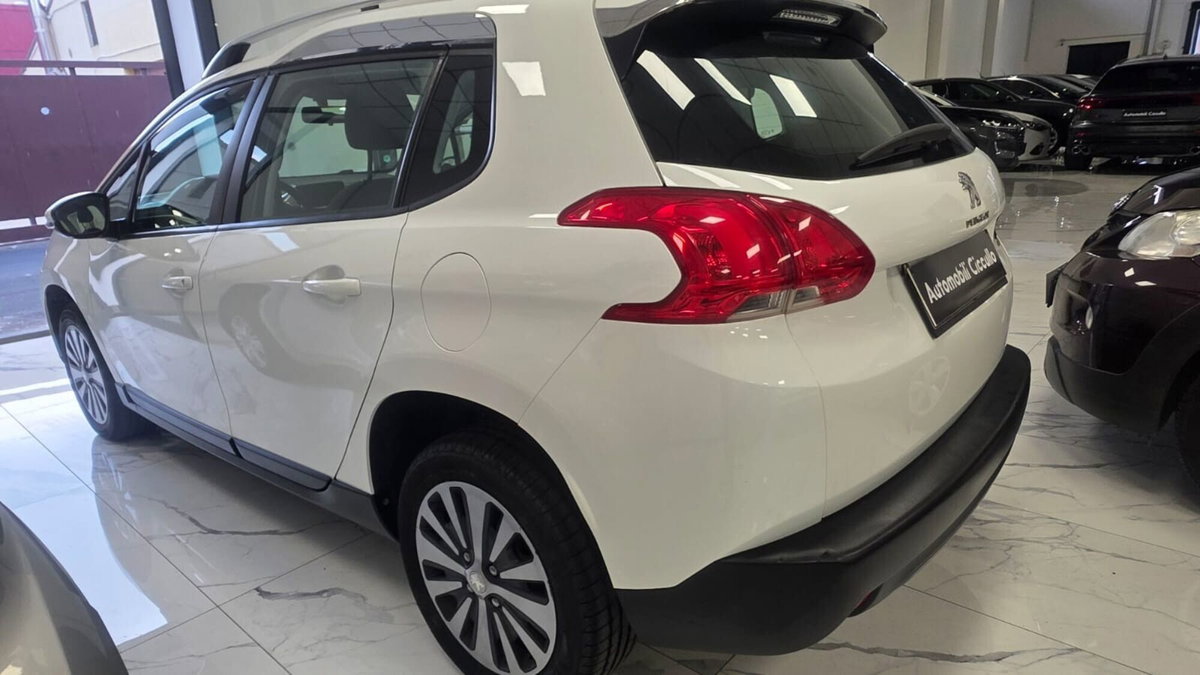 Peugeot 2008 e-HDi 92 CV Stop&Start robotizzato Allure (9)