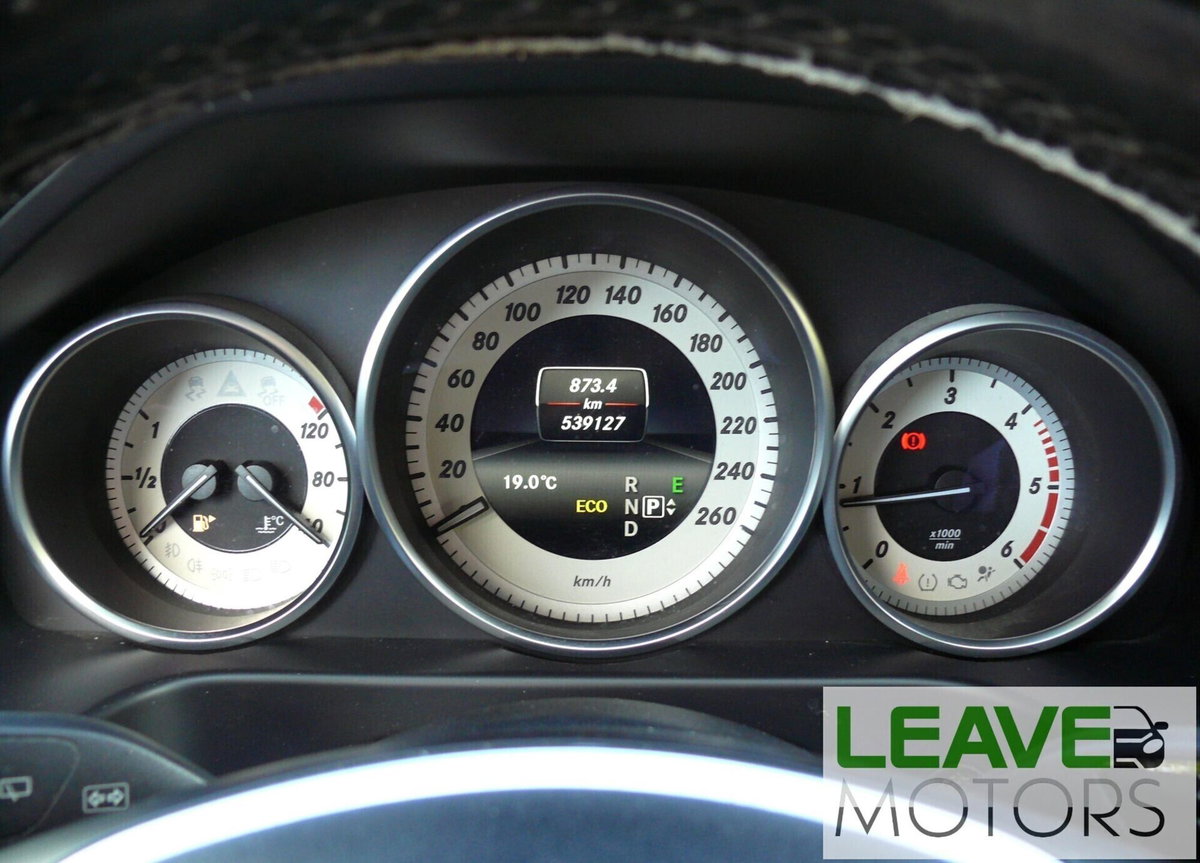 Mercedes-Benz Classe E Station Wagon 220 BlueTEC Premium (9)