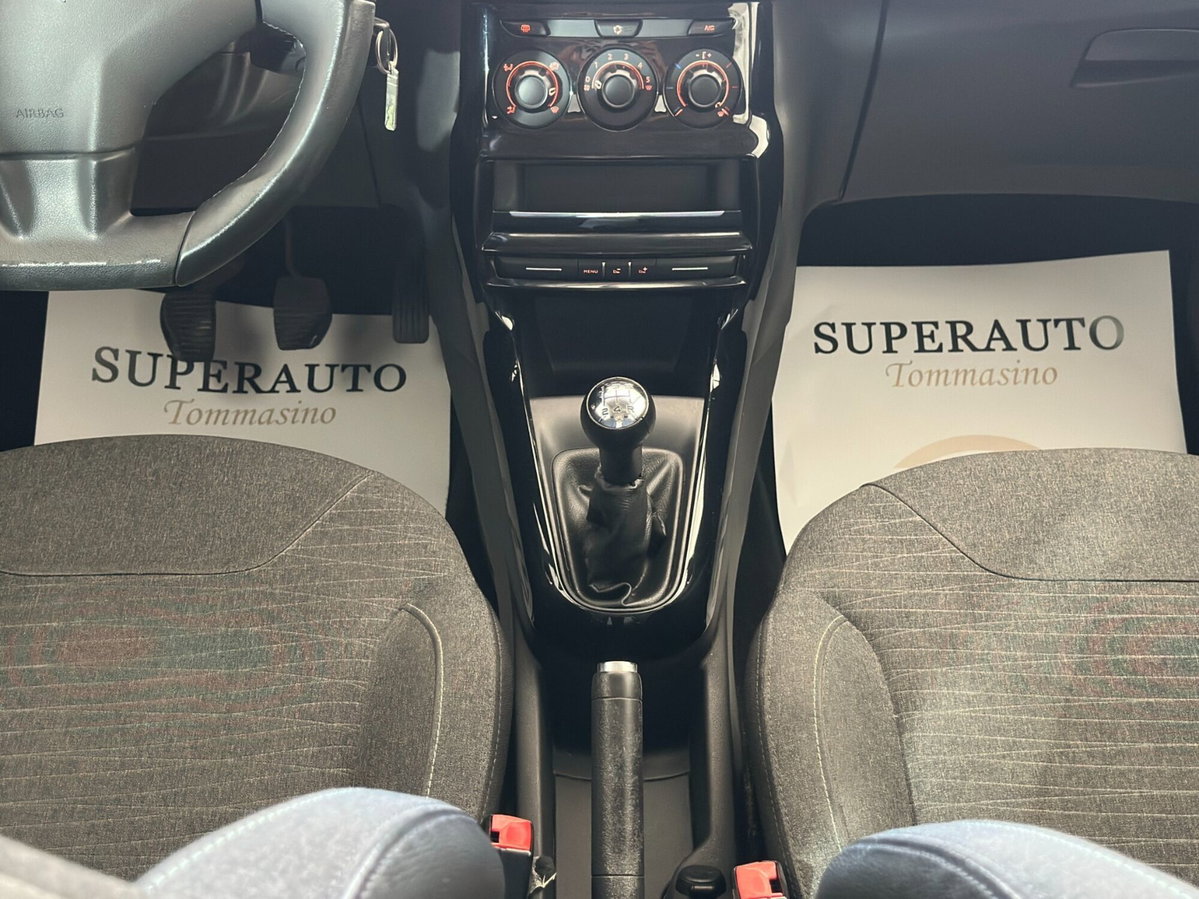Citroen C3 BlueHDi 75 Exclusive (12)