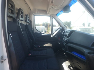 Iveco Daily Telaio 35C18 BTor 3.0 HPT PLM-RG Cabinato (16)