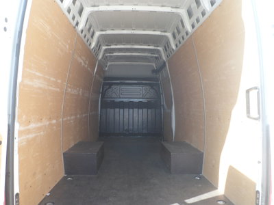Iveco Daily Telaio 35C18 BTor 3.0 HPT PLM-RG Cabinato (9)