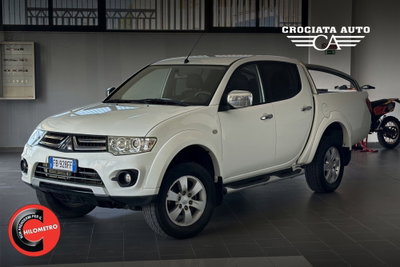 Mitsubishi L200 2.4 DI-D/154CV Club Cab Inform usato