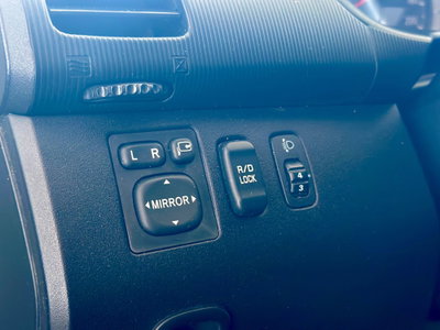 Mitsubishi L200 2.4 DI-D/154CV Club Cab Inform (15)